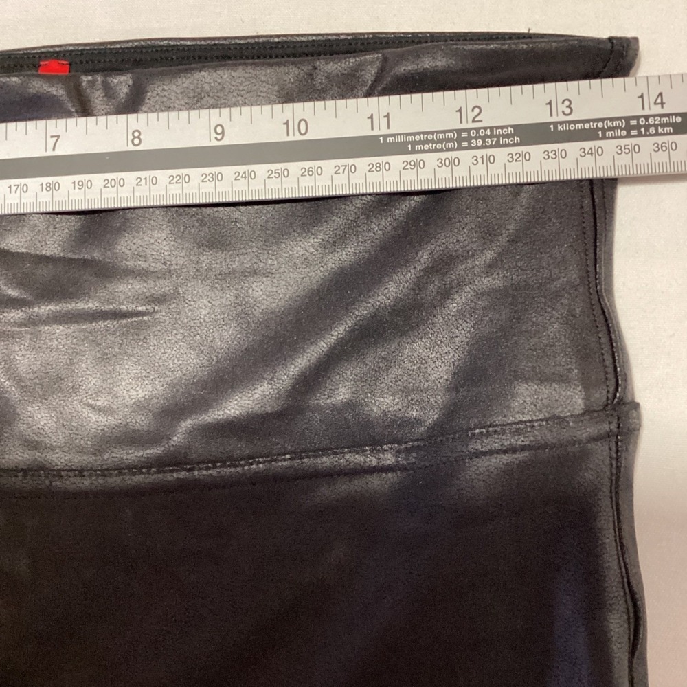 Spanx Faux Leather Leggings Womens Large Petite Black High Waisted Shaping Slim - Picture 5 of 6